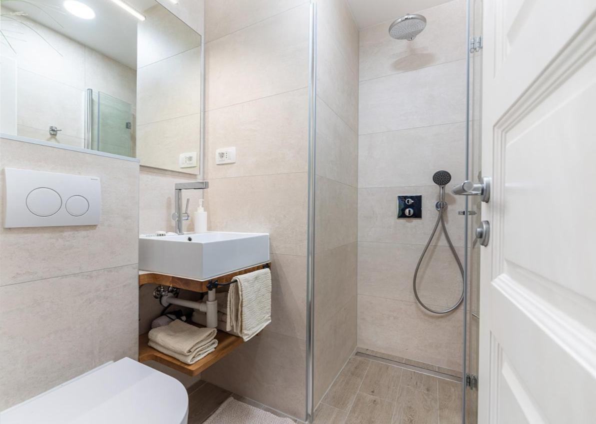 Appartamento con 2 Camere da Letto