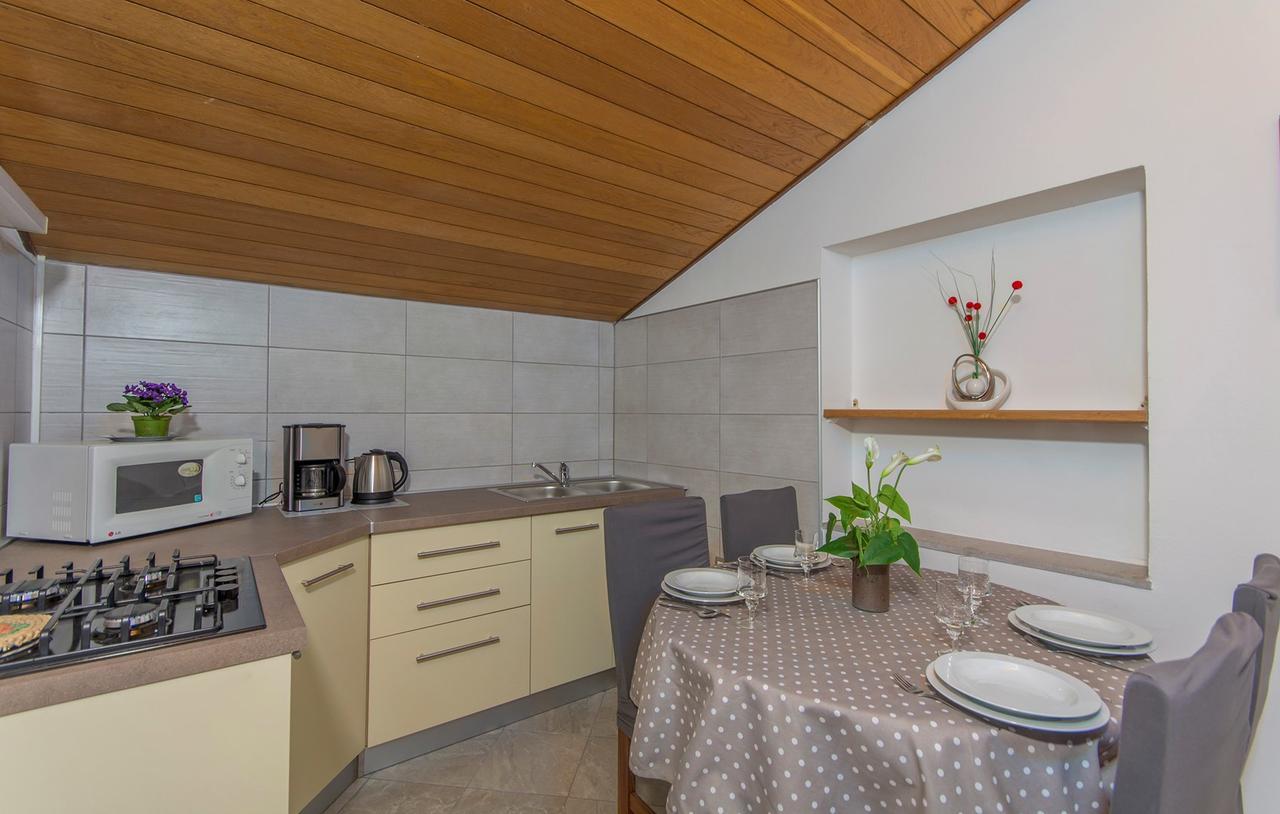Appartamento con 2 Camere da Letto