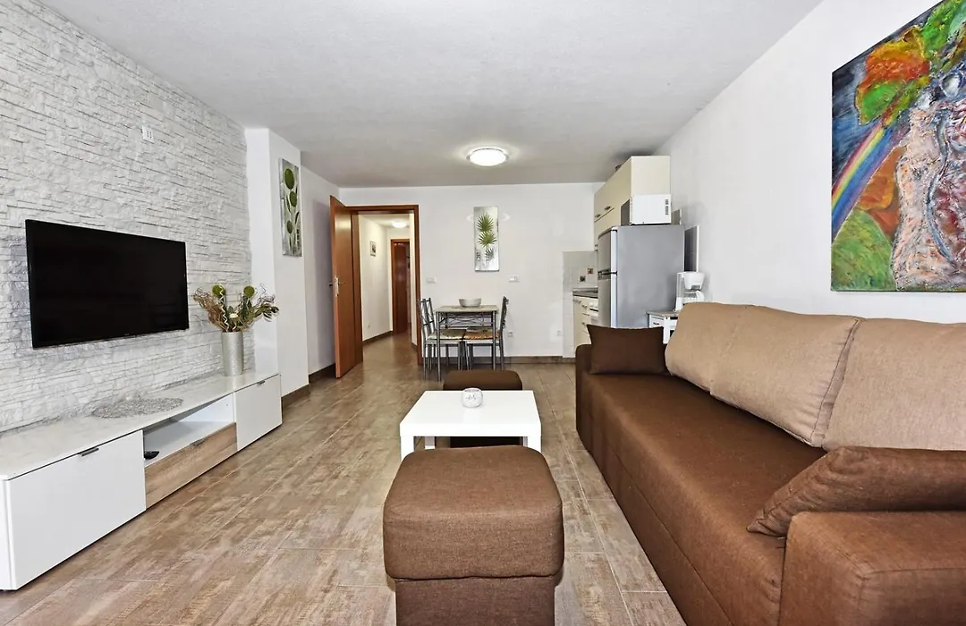 Apartments House Tomic For Max 22 Persons Maj Porec-1