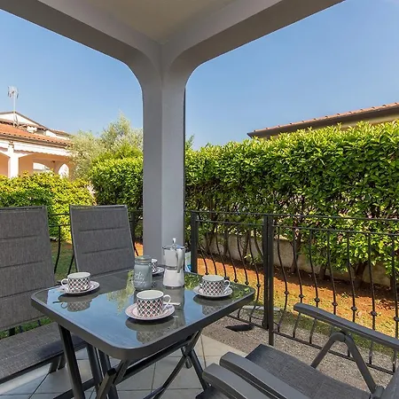 Silver Holiday House-2