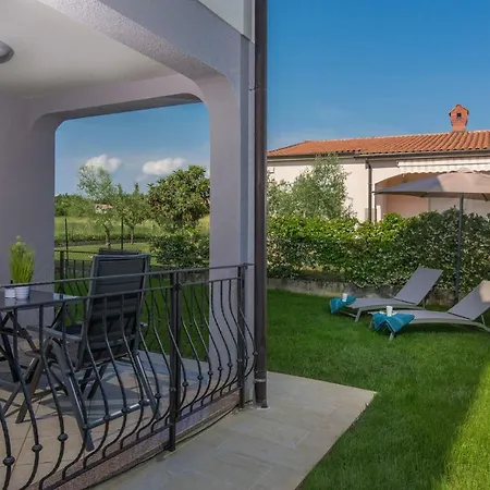 Silver Holiday House-3